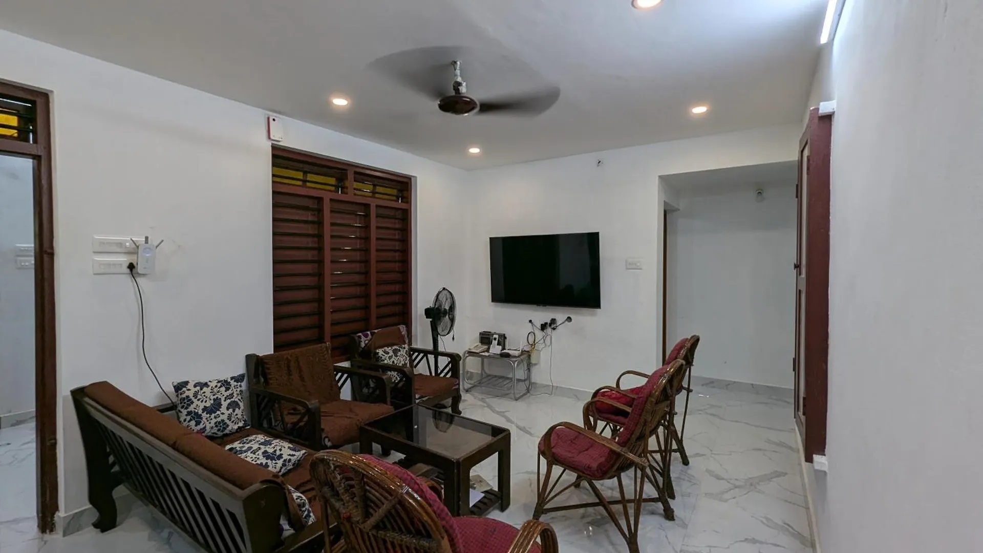 Homestay Thekkumkattil Villa Nedumbassery