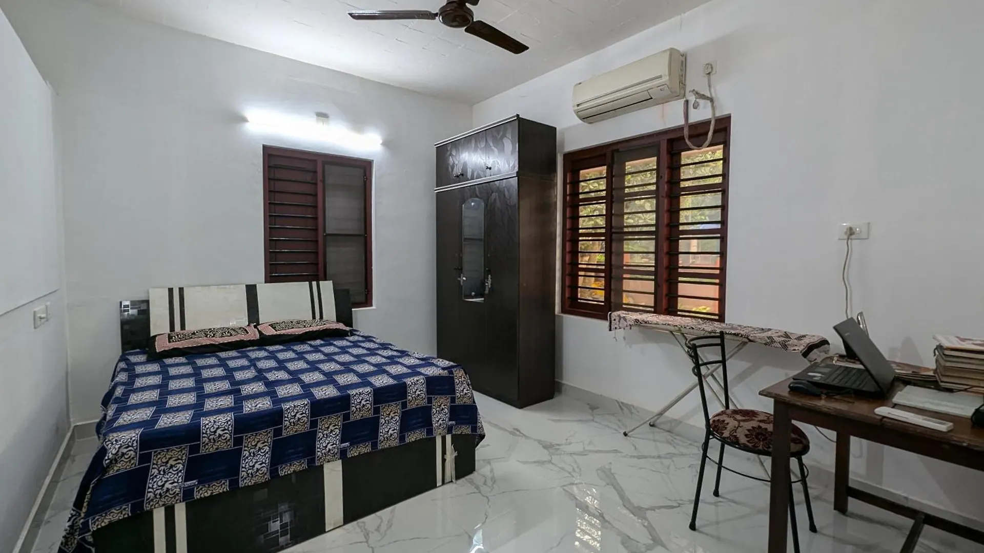 Thekkumkattil Villa Nedumbassery 0*,