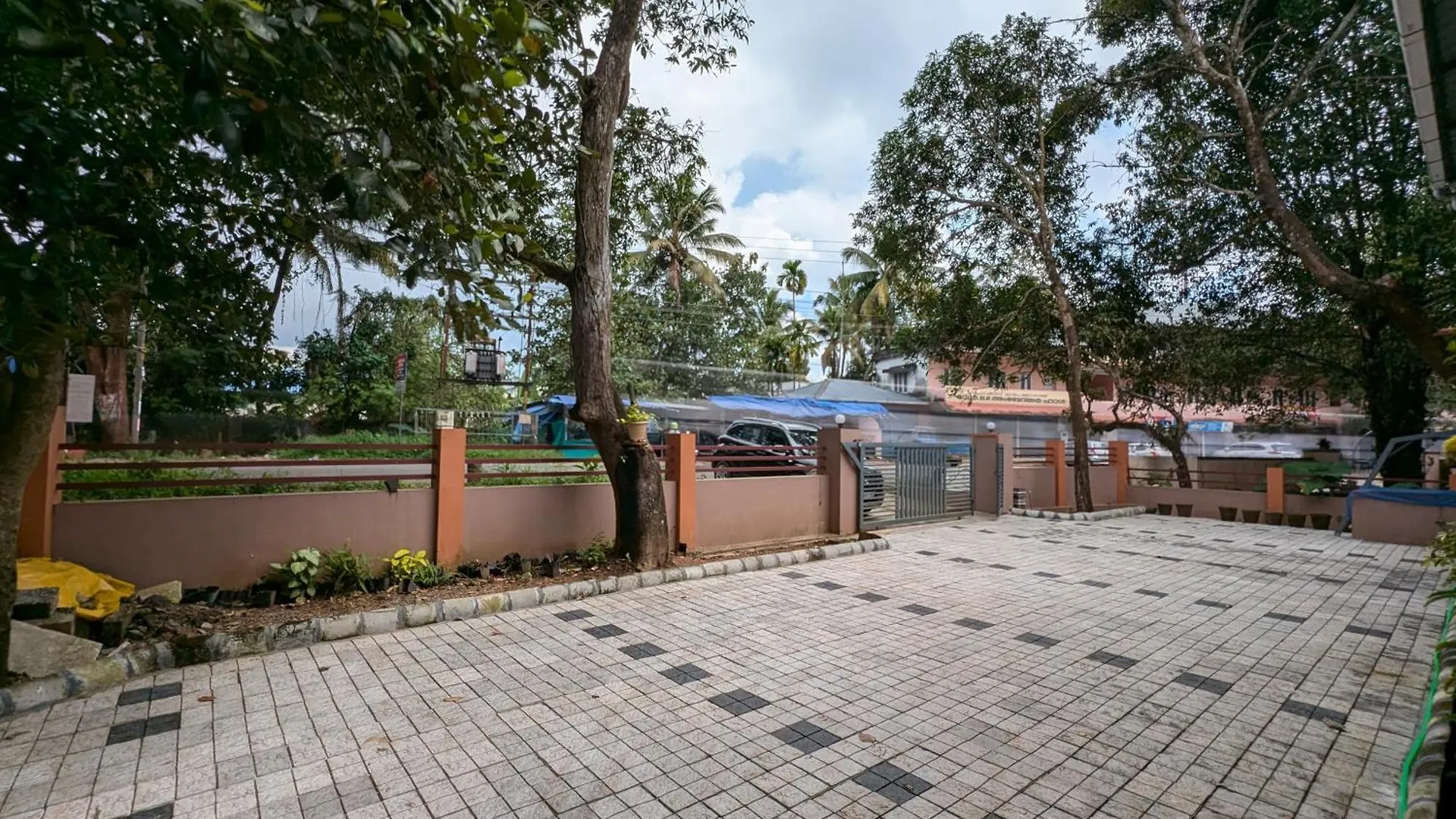 Thekkumkattil Villa Nedumbassery