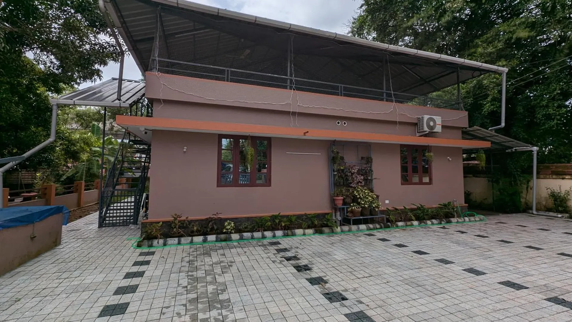 Thekkumkattil Villa Nedumbassery Indie